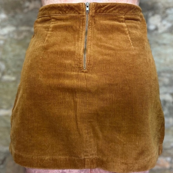 Tufted Corduroy Skirt - Picture 2 of 6